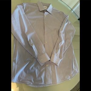 Men’s Gap button down shirt Size M barely worn